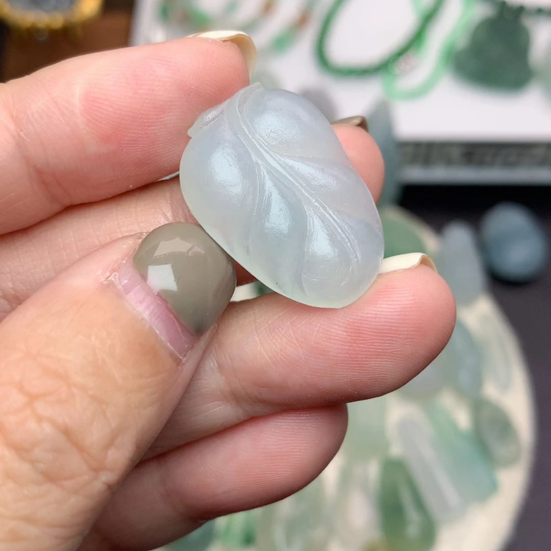 未镶嵌定制翡翠叶子