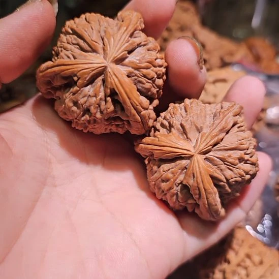 吃***乐吊坠文玩核桃42精修工艺三楞