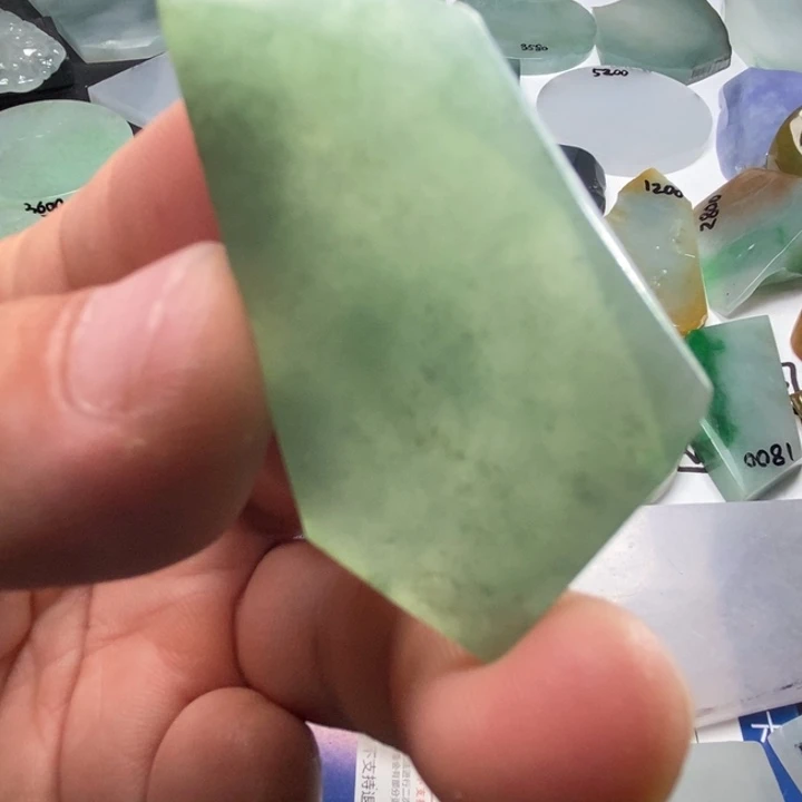 定制翡翠未镶嵌包工