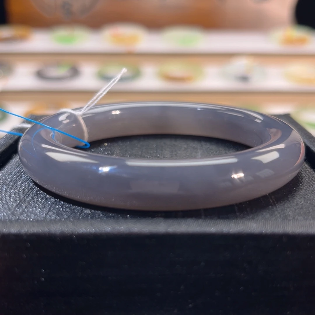 和田玉未镶嵌手镯  「浓紫」