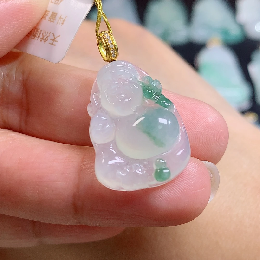 翡翠18K金镶嵌颈饰财神