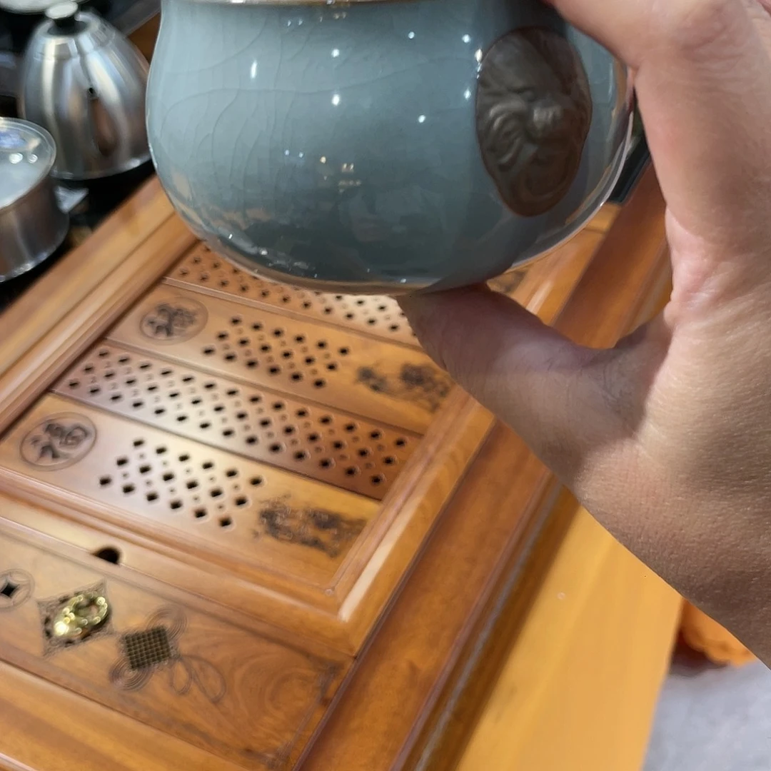 川流等多种自然条件与资源