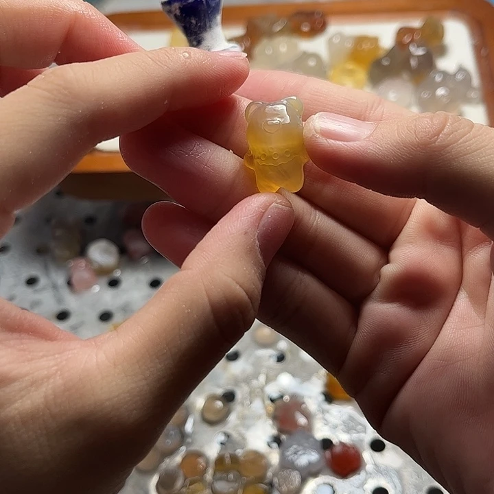 玛瑙/玉髓合金小熊