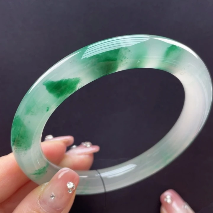 未镶嵌手镯石英质玉