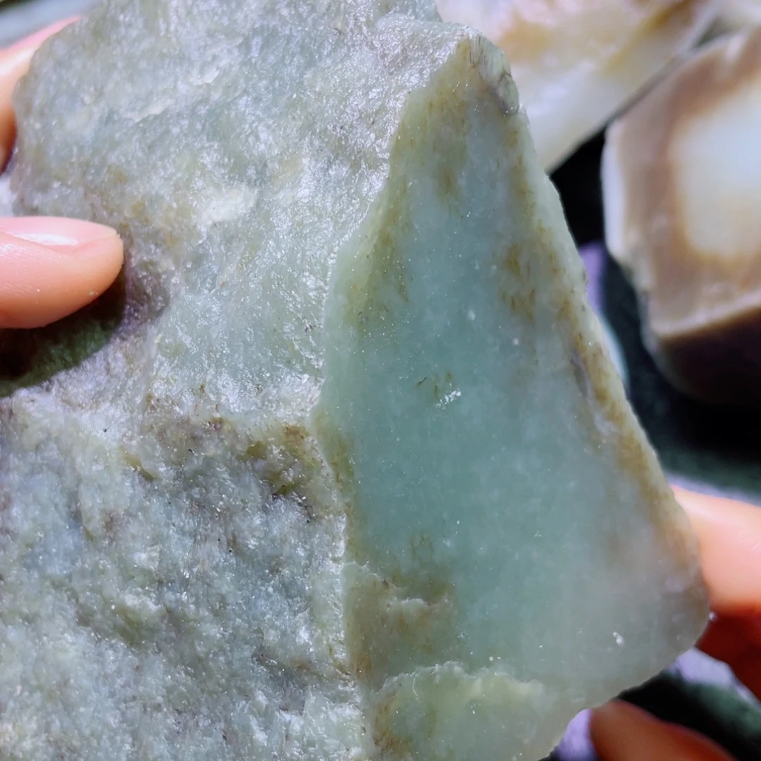 和田玉未镶嵌珠宝半成品