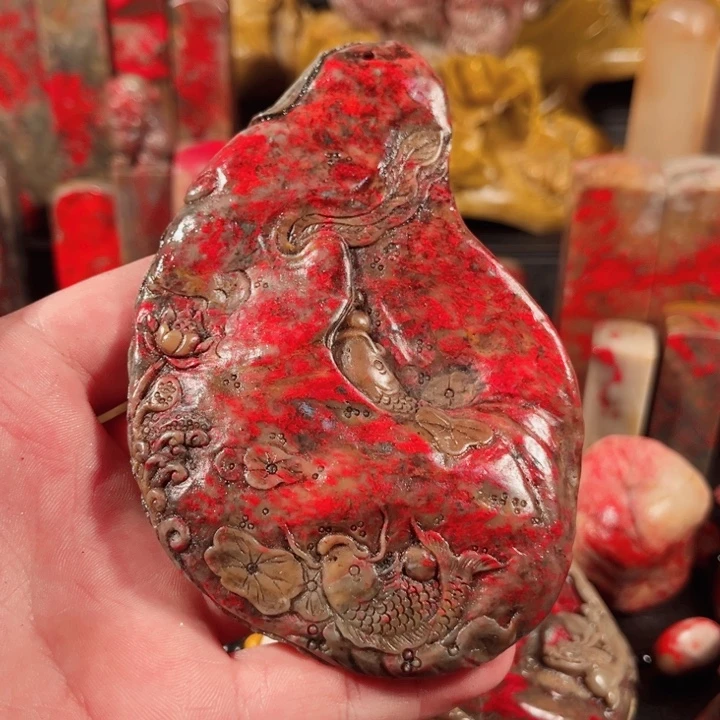 这***称昌化鸡血石昌化鸡血石