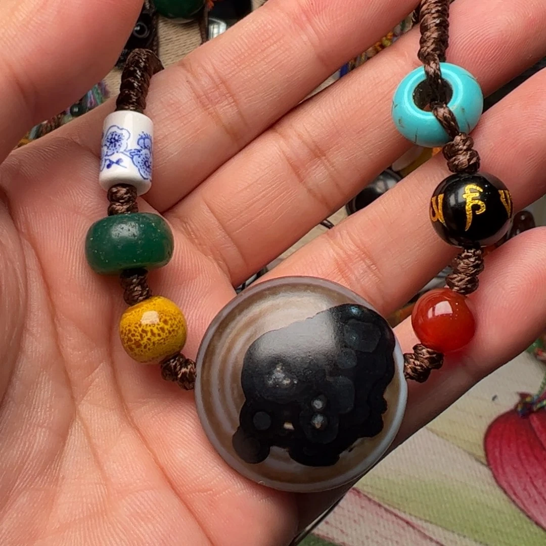 玛瑙/玉髓颈饰未镶嵌