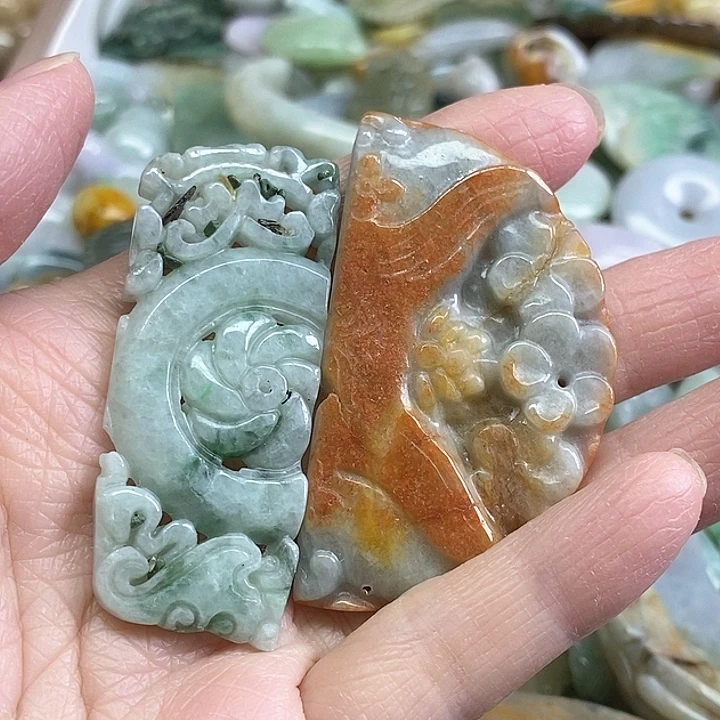 翡翠未镶嵌颈饰天然翡翠111