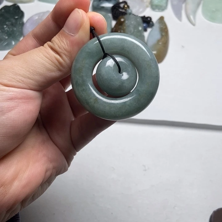 翡翠未镶嵌颈饰子母扣21