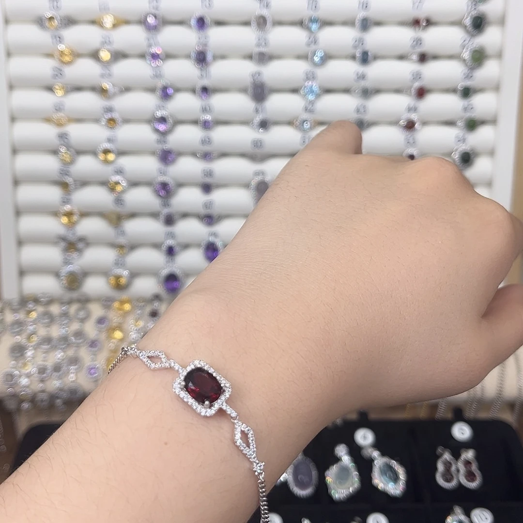 银S925镶嵌石榴石手链