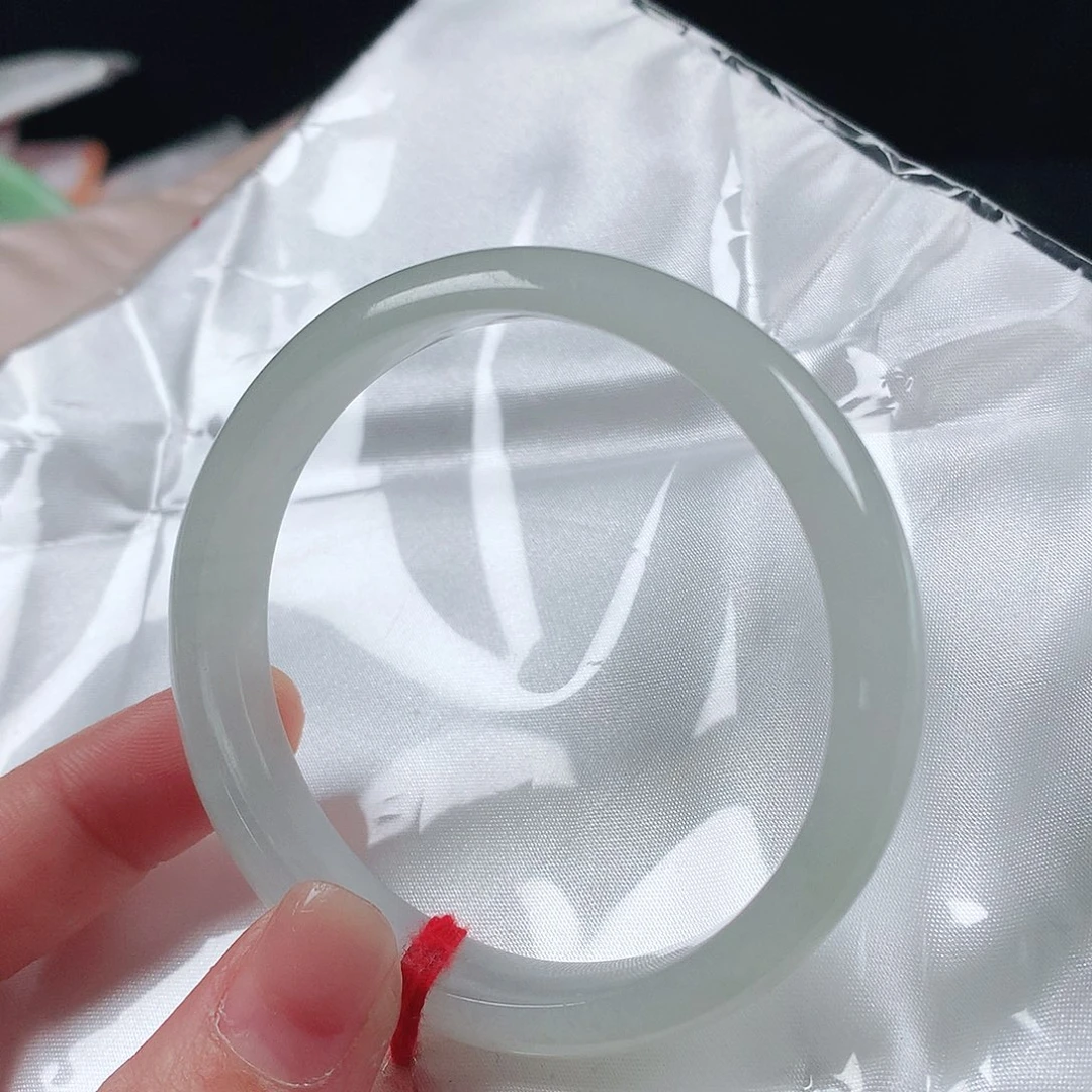 翡翠手镯未镶嵌56圈1301