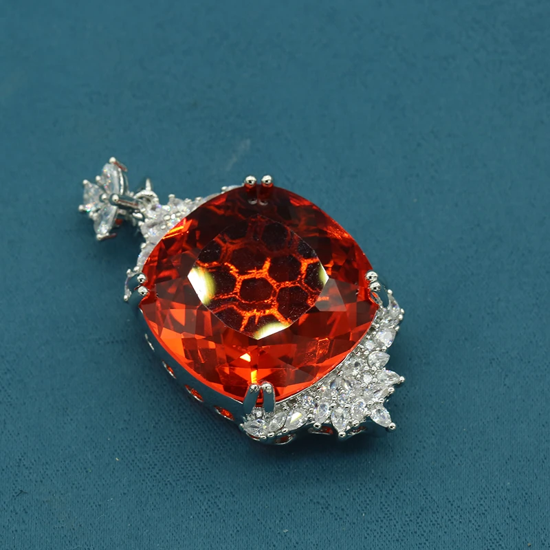 【高级定制】收藏级轻奢时尚设计吊坠c543