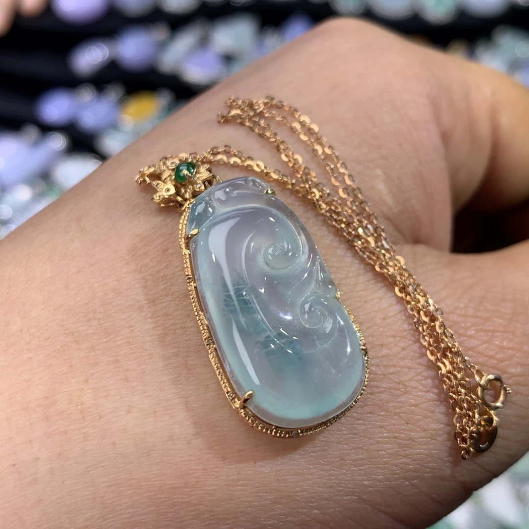 翡翠18K金镶嵌套链