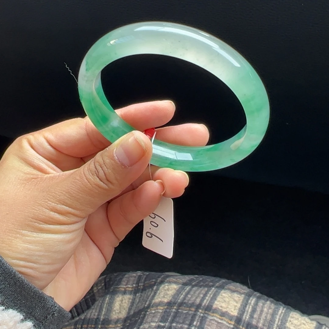 石英质玉未镶嵌手镯非洲翠6061