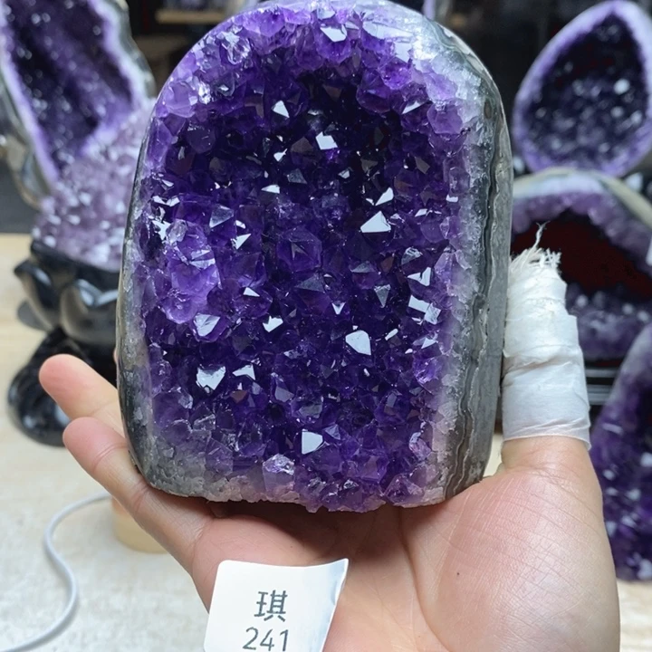 未镶嵌大型摆件（非配饰）紫晶