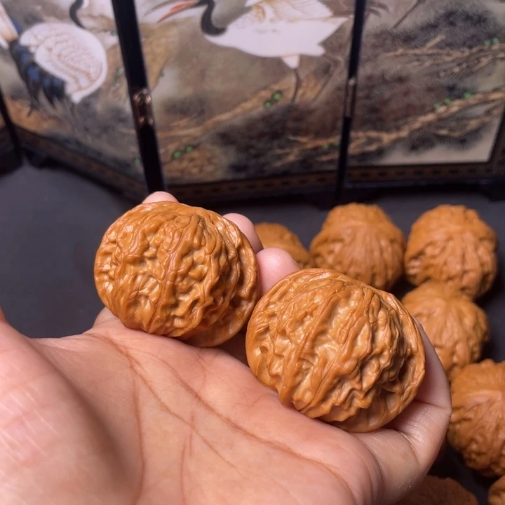 文玩核桃把件40磨盘