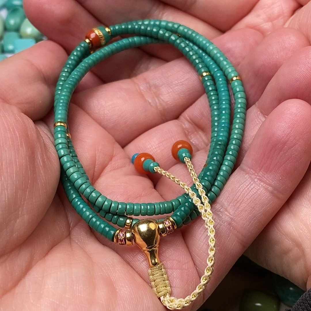 绿松石未镶嵌颈饰