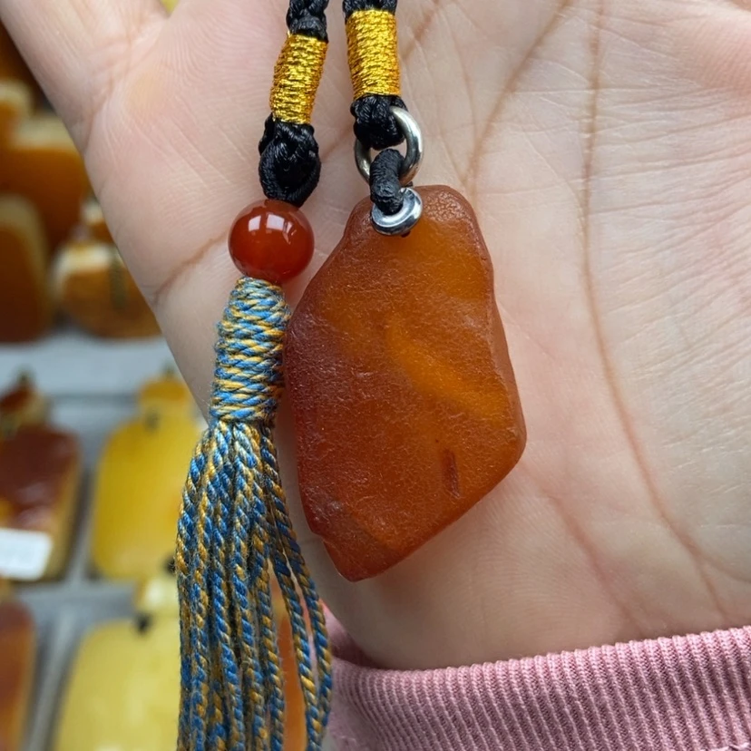 【闪购商品】琥珀颈饰未镶嵌