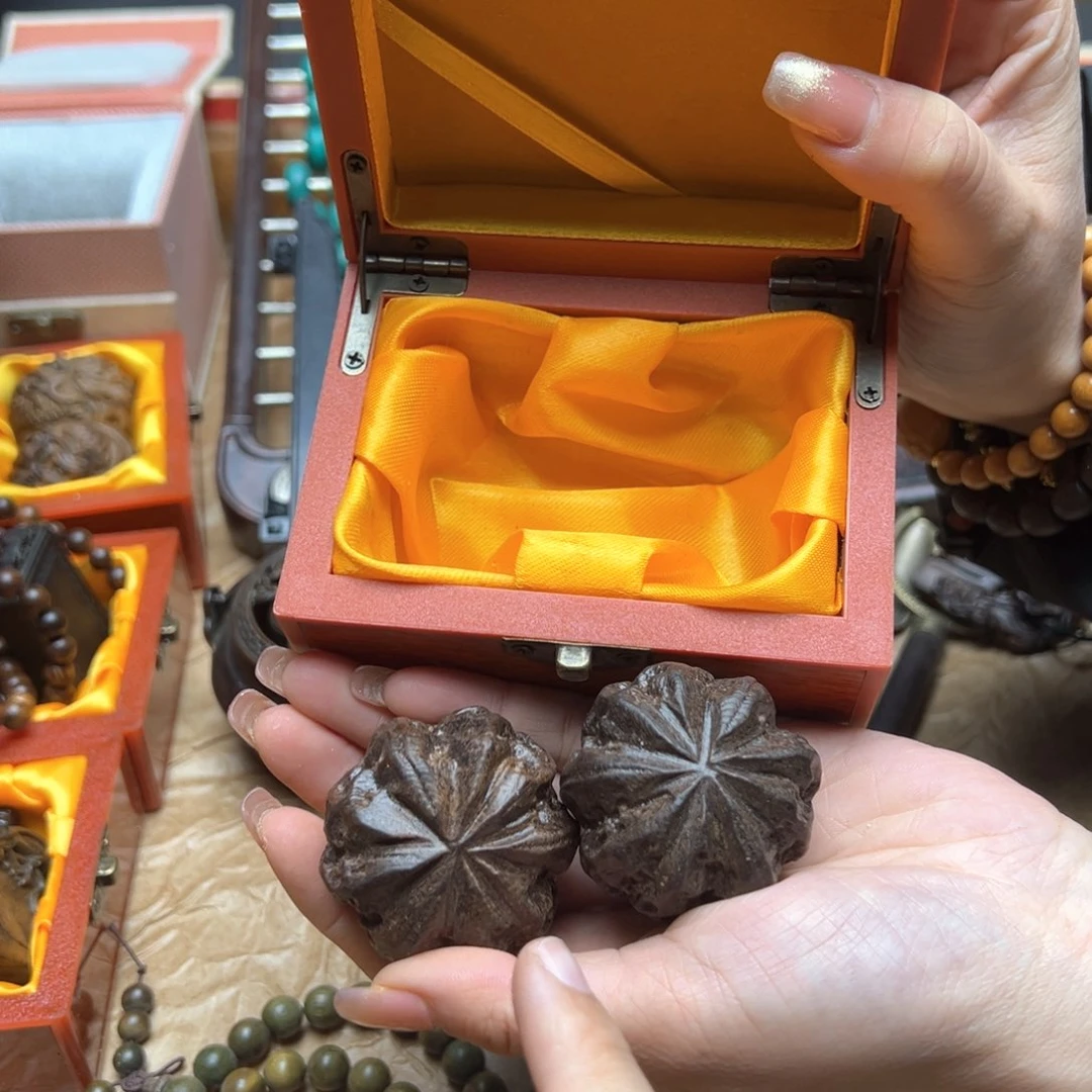 大叶紫檀（黑酸枝木类）