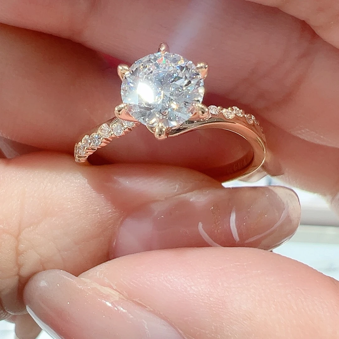 实验室培育钻石18K金镶嵌