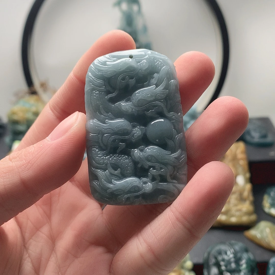翡翠未镶嵌颈饰无