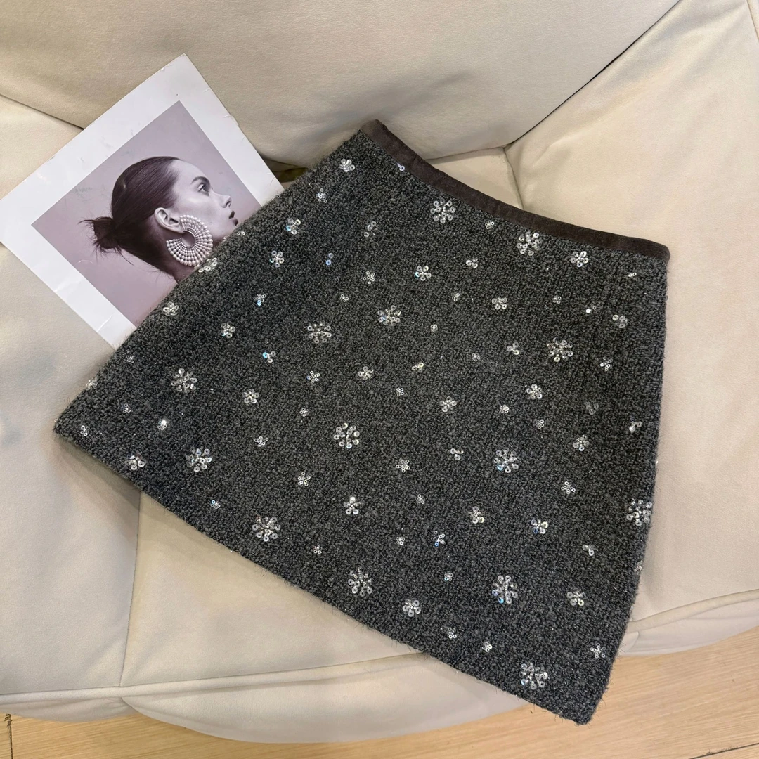 冬季炸街减龄精致重工亮片闪闪百搭显瘦高腰半身裙