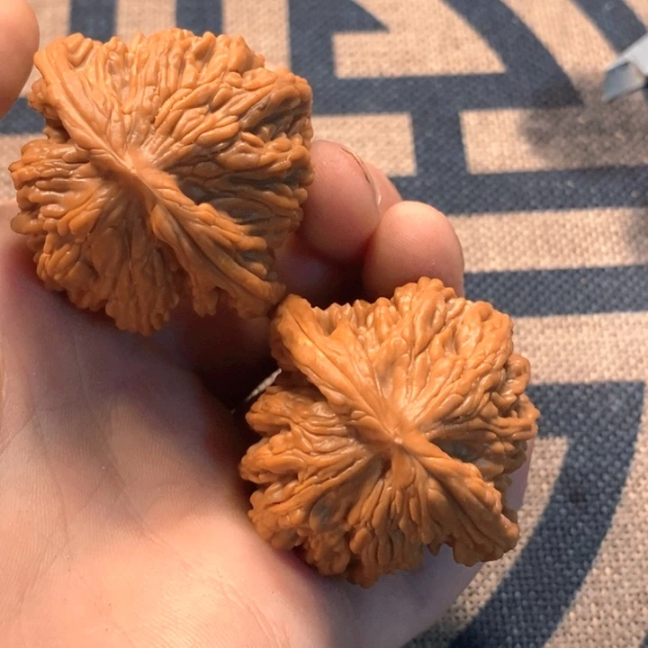 文玩核桃吊坠全品虎头