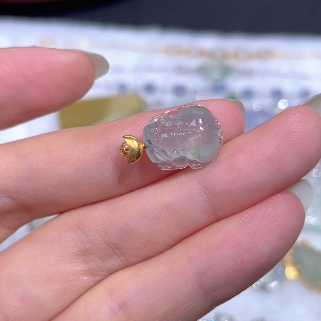 颈饰18K金镶嵌翡翠翡翠