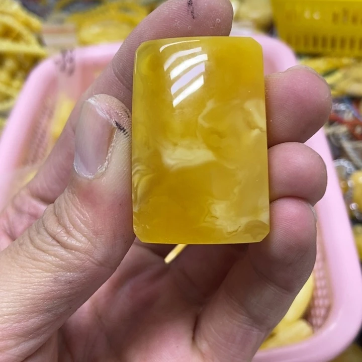 裸石蜜蜡未镶嵌吊坠