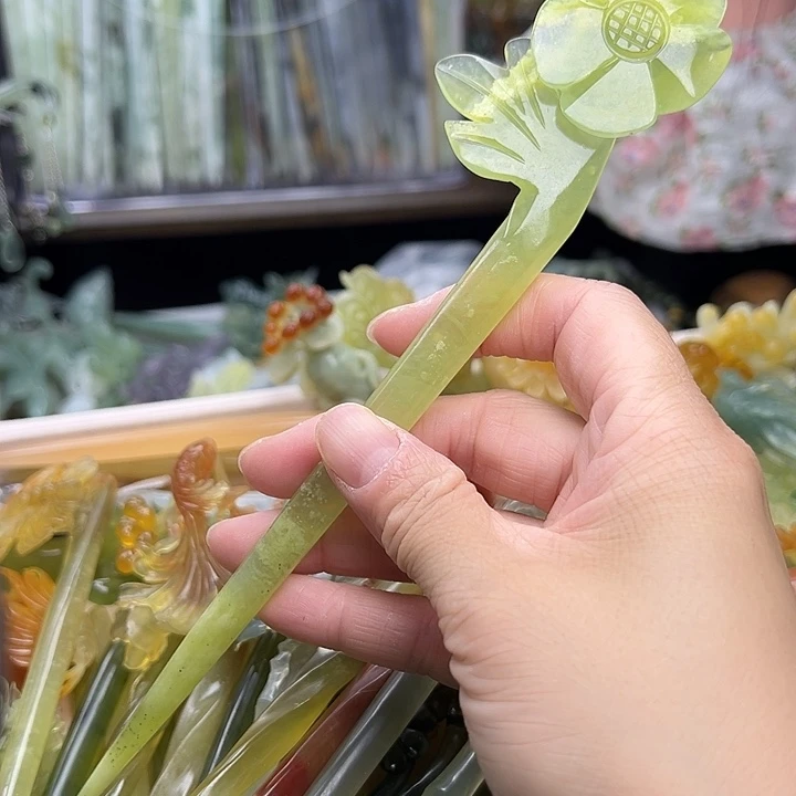 蛇纹石玉未镶嵌发簪