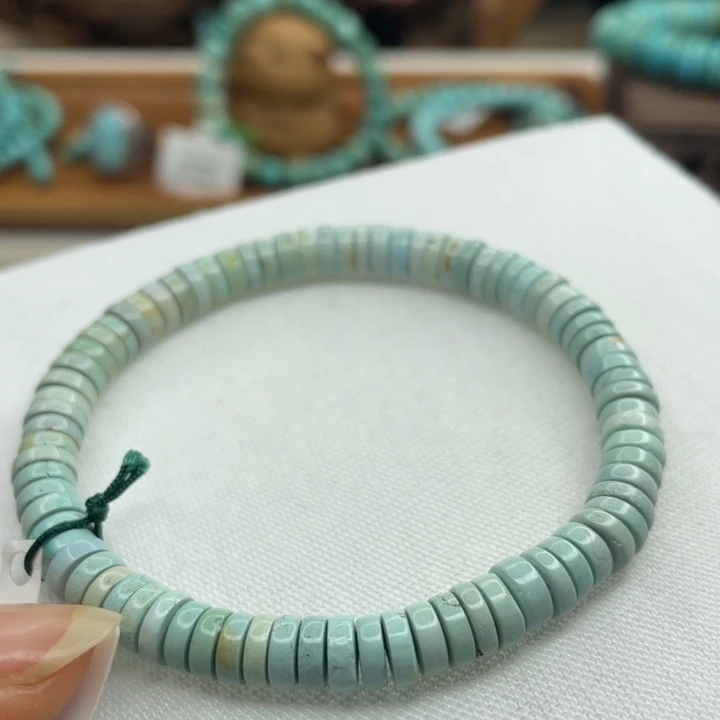 绿松石未镶嵌珠宝