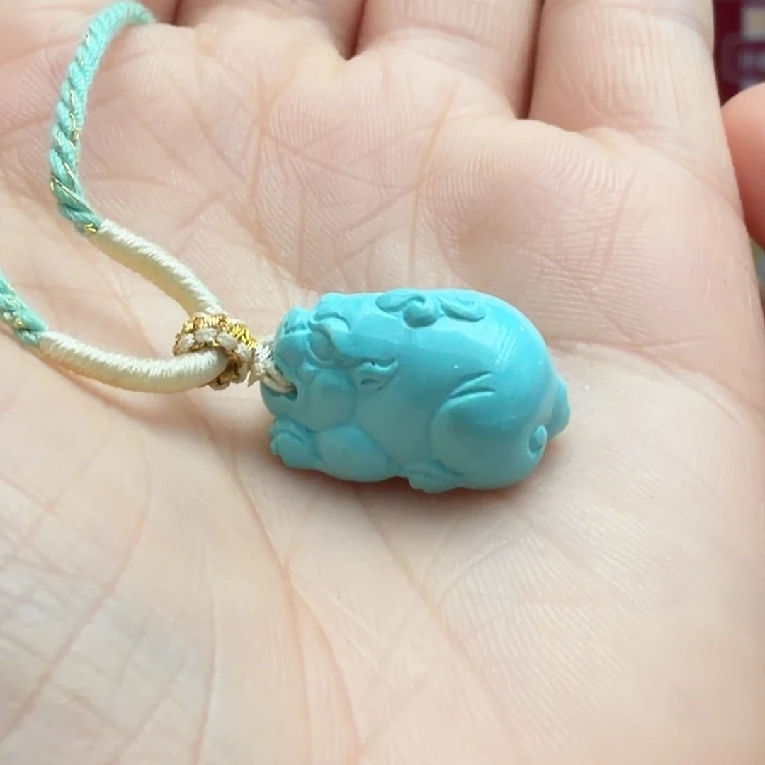 绿松石未镶嵌颈饰