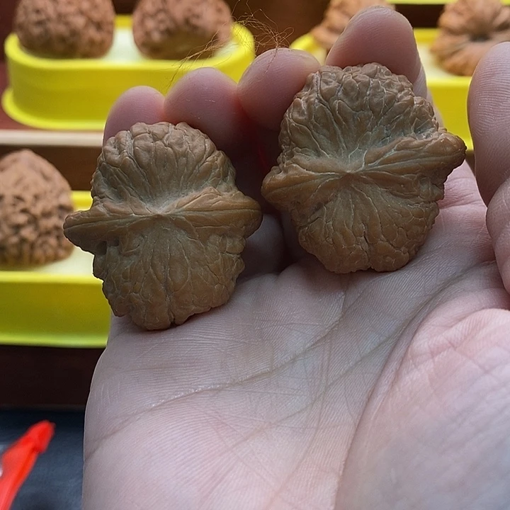 吊坠文玩核桃血麒麟