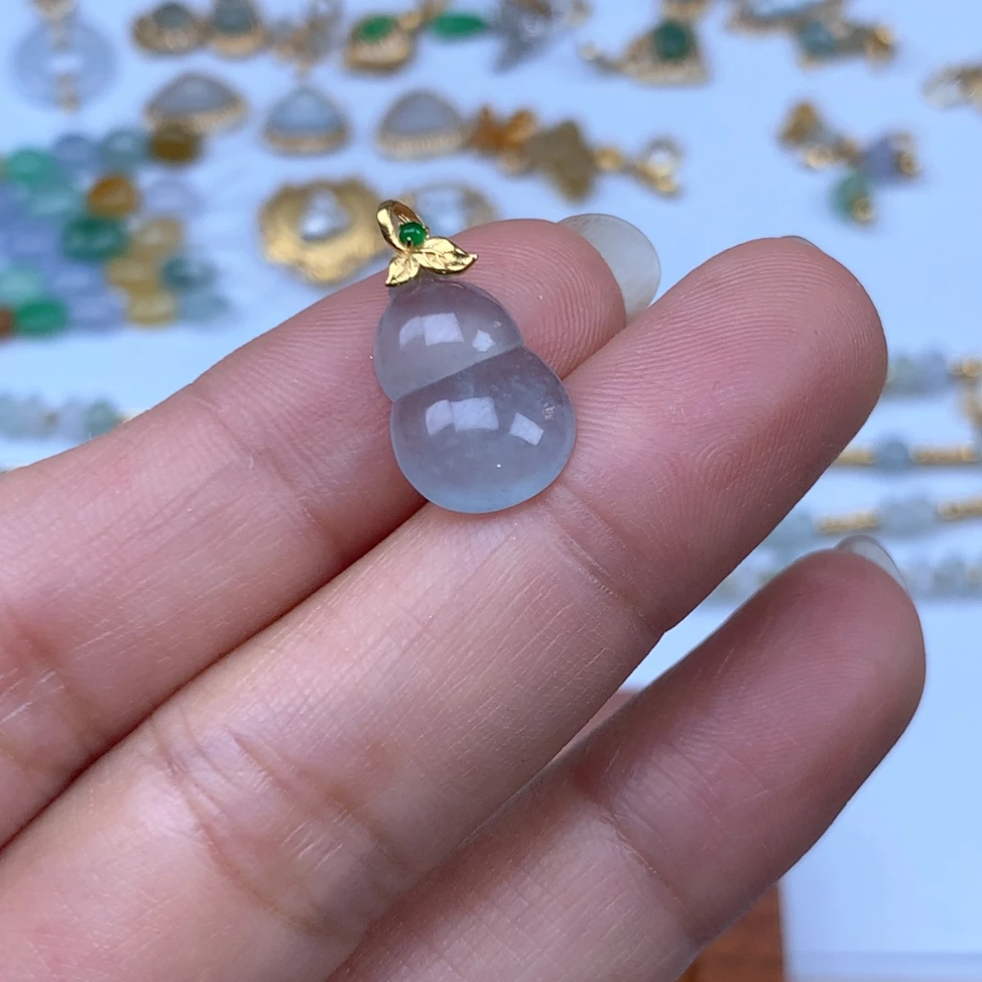 吊坠(不含链)未镶嵌翡翠葫芦
