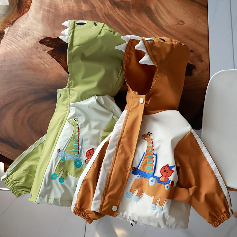 宝宝春装外套2025新款男女童春秋冲锋衣儿童上衣风衣1977