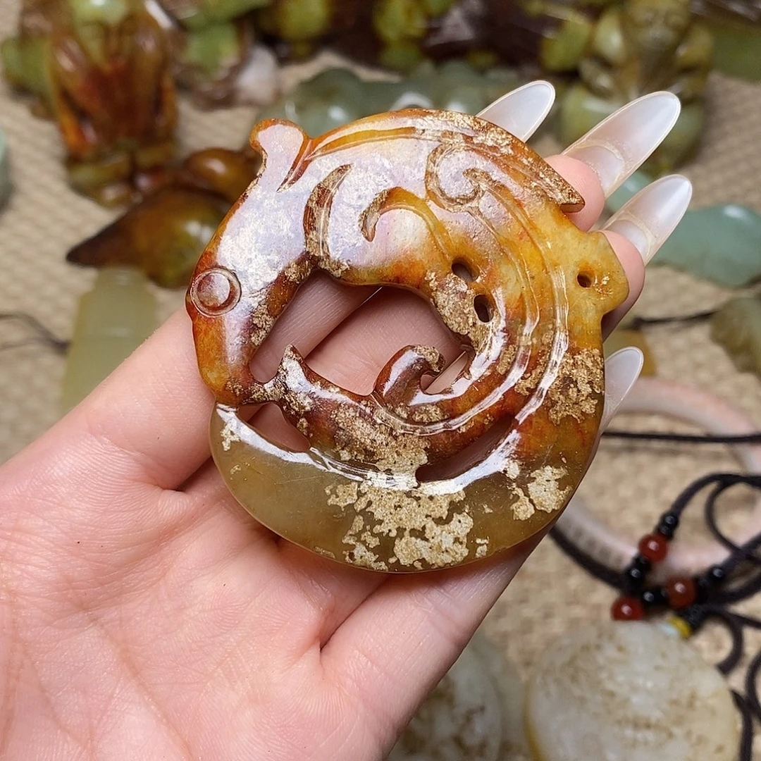 未镶嵌蛇纹石玉颈饰