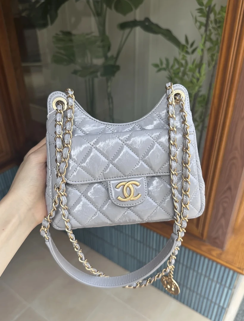95新 Chanel/香奈儿 四月中古-灰色油蜡皮23年芯片包天猫精灵