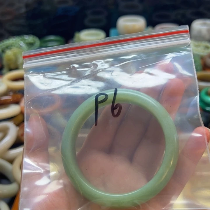 未镶嵌手镯石英质玉第*维96