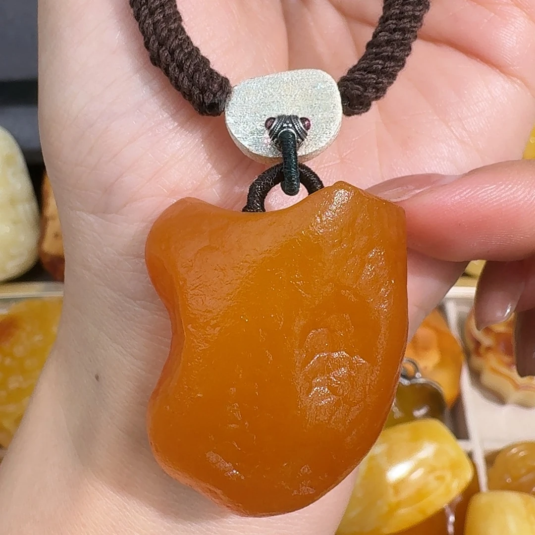 青***子琥珀未镶嵌裸石我