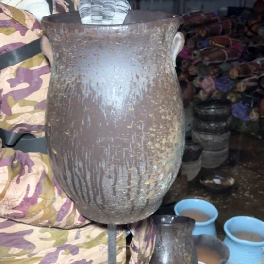 红陶口22高33瑕疵