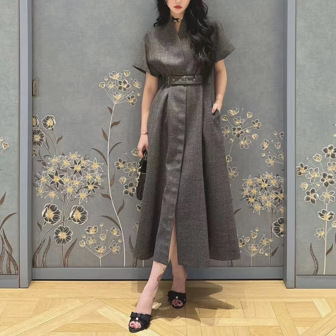 【LYNFAY LEE】灰韵雅裳-质感灰色系带收腰连衣裙