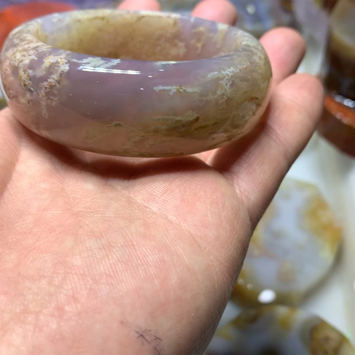 定制玛瑙董**豆定制玛瑙手镯