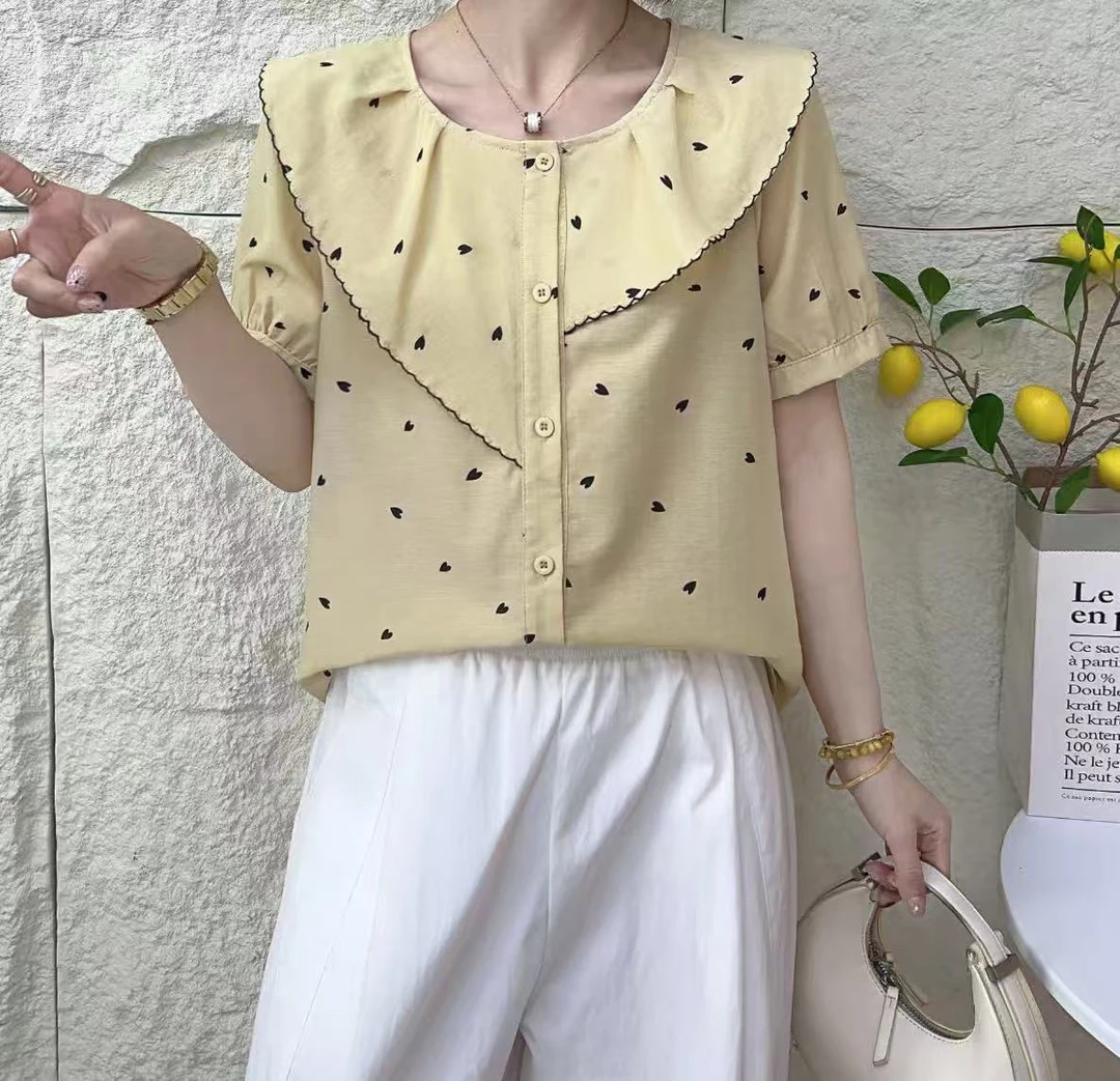 【公主屋现货】荷叶领爱心上衣5582