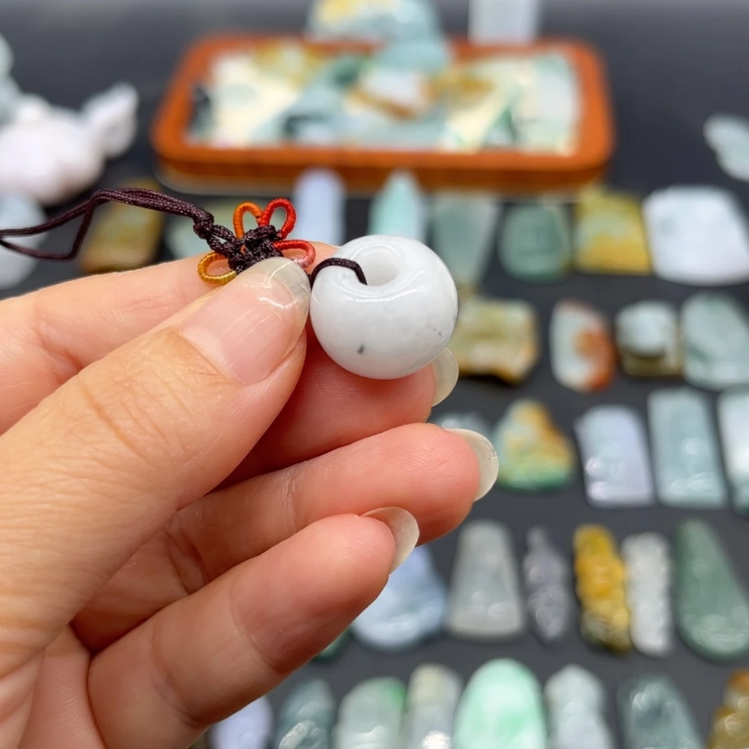 翡翠未镶嵌颈饰手机链