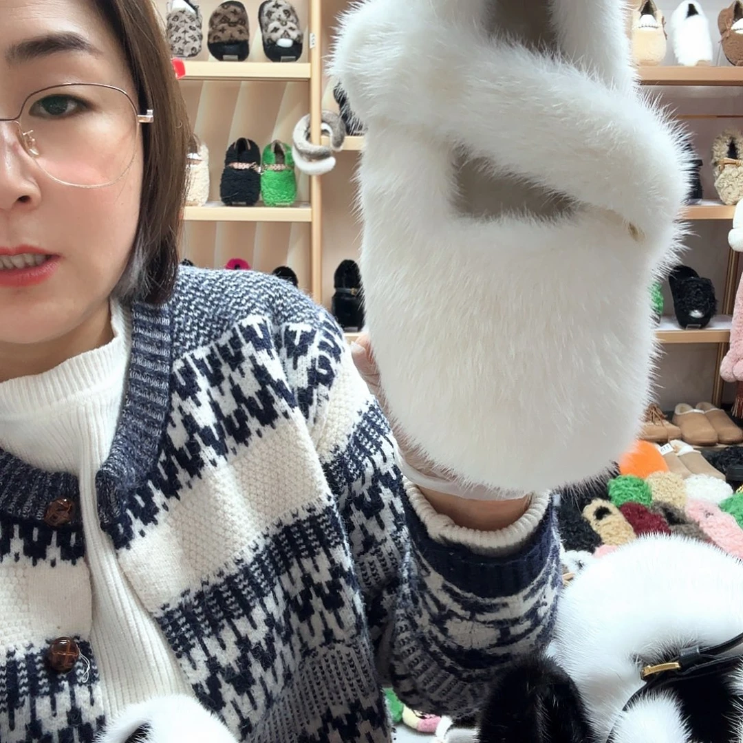 套趾款白色特价貂毛36码