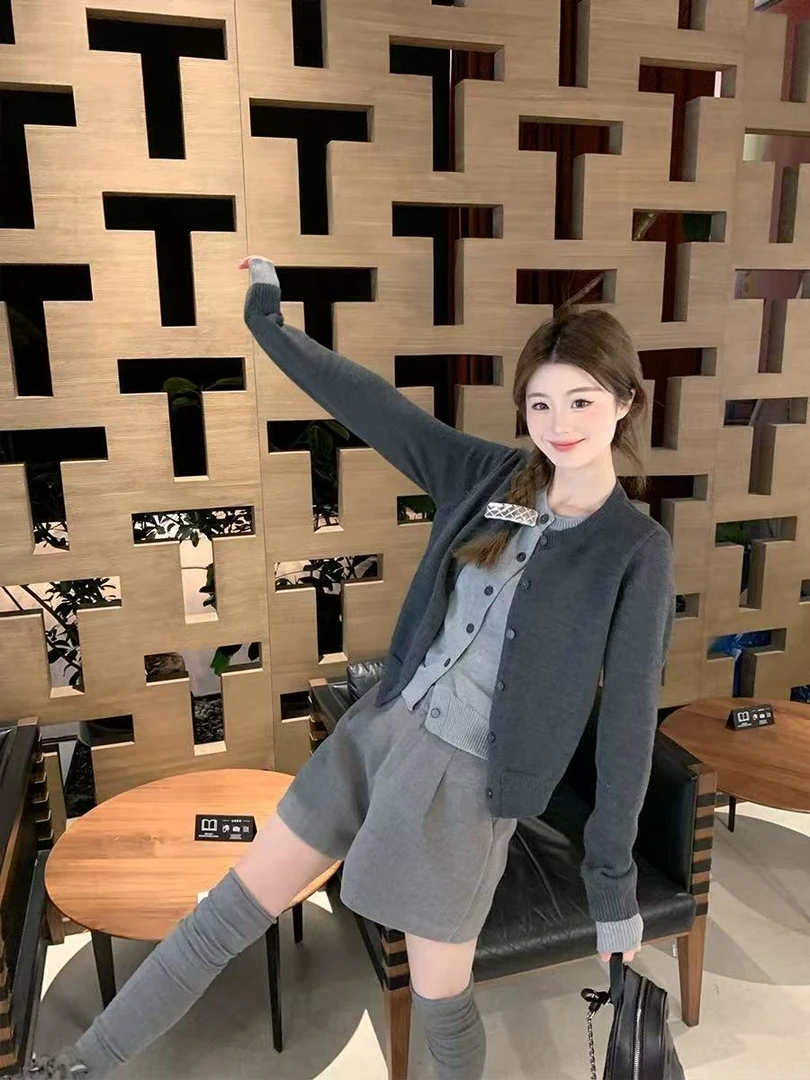 假两件宽松型不褪色毛针织衫圆领女百搭女装冬季休闲