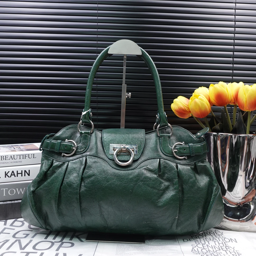 95新 FERRAGAMO/菲拉格慕 单肩包/T10235565