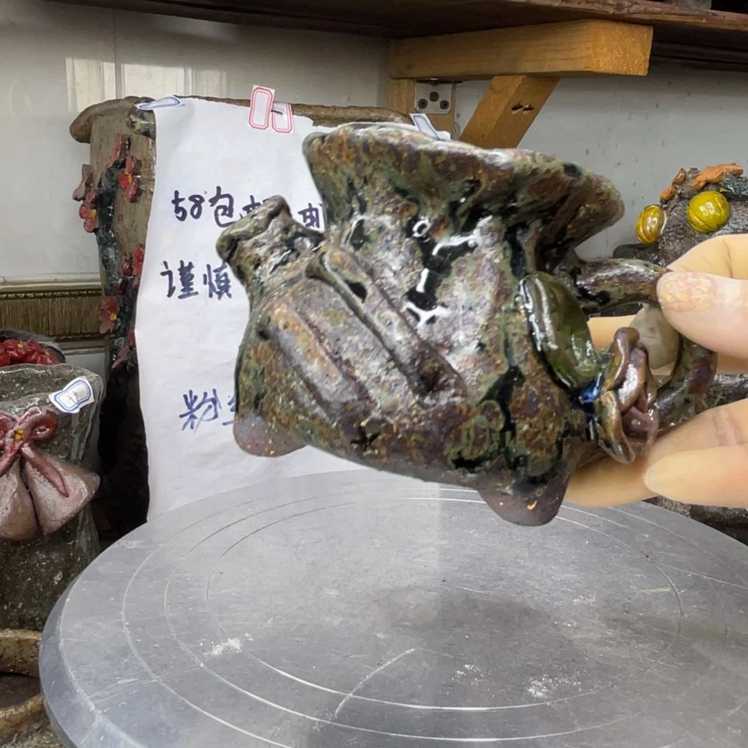 红陶粗砂陶瓷花盆