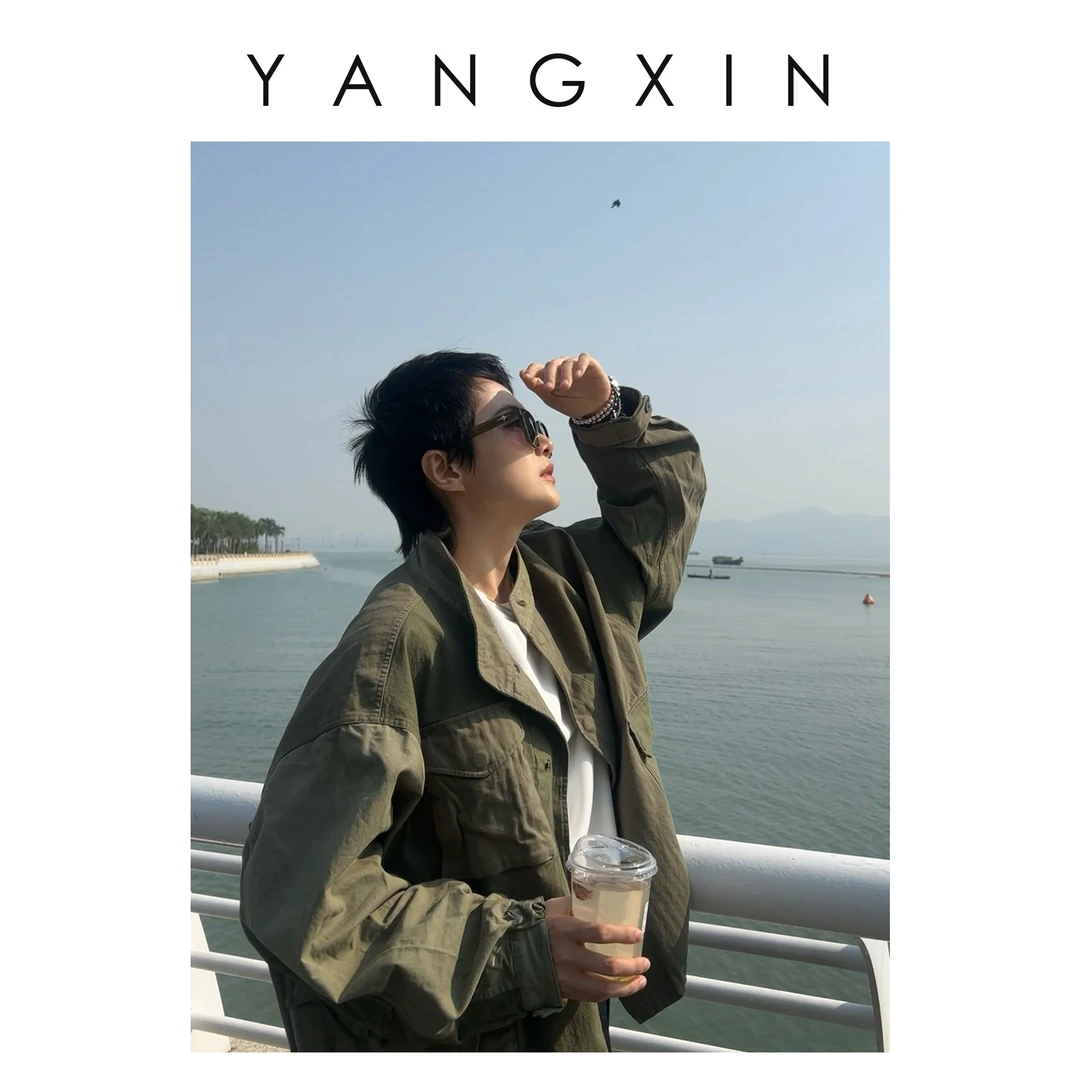 【无龄·杨昕】“酷感拼接”美式复古潮流立领大口袋衬衫外套SS01010