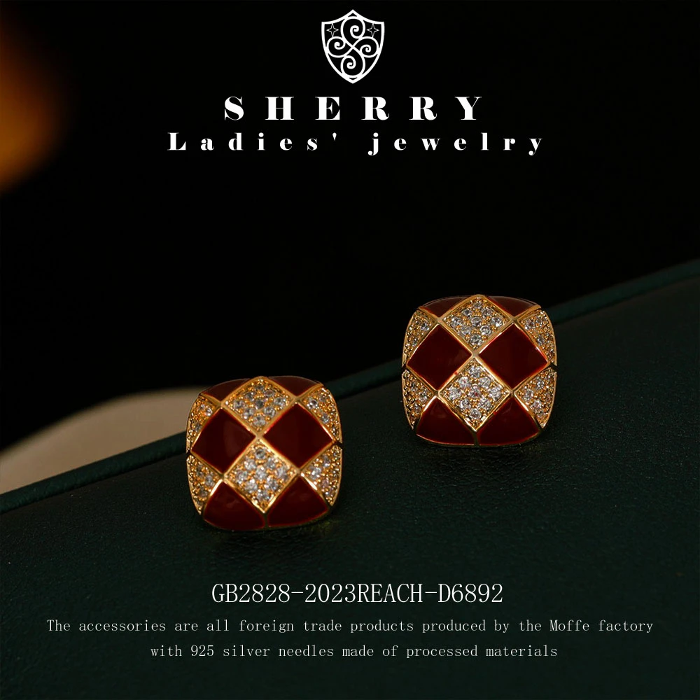 铜合金耳饰 专属设计师款棋盘格耳钉-C-D6892